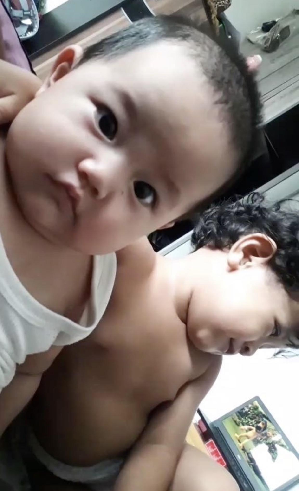Adek Winka dan Kakak Winsa 